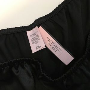 Victoria Secret Black Loungeria
